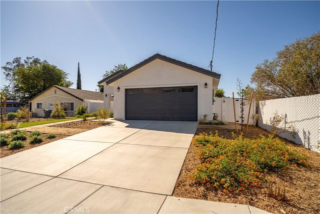 336 E Mead, San Jacinto, CA 92583