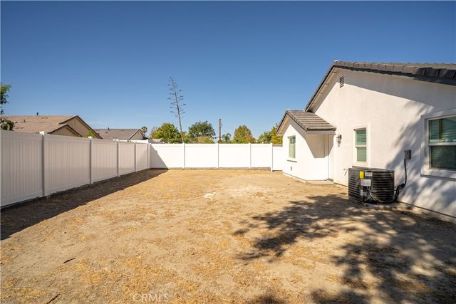 336 E Mead, San Jacinto, CA 92583