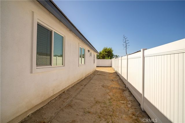 336 E Mead, San Jacinto, CA 92583