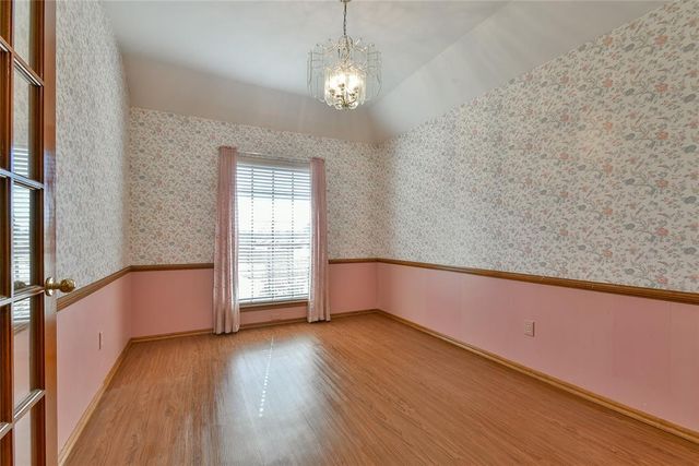 1401 NE 11 Street, Moore, OK 73160