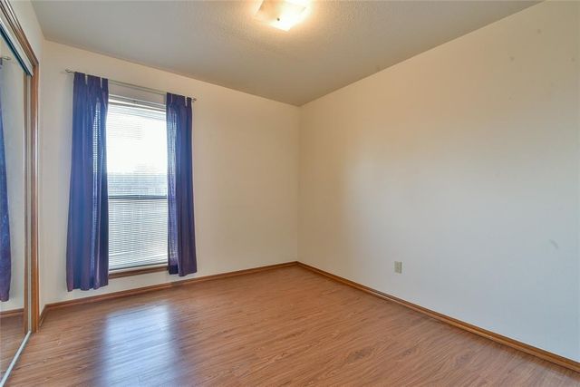 1401 NE 11 Street, Moore, OK 73160