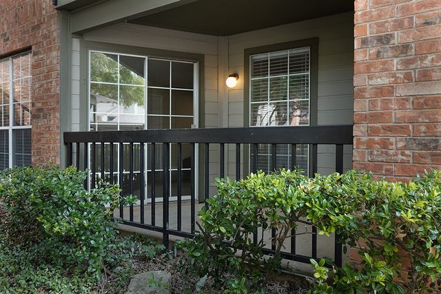 18333 Roehampton Drive 417, Dallas, TX 75252