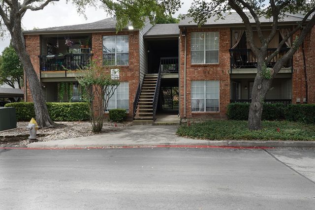 18333 Roehampton Drive 417, Dallas, TX 75252