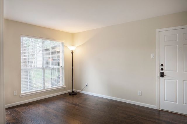 18333 Roehampton Drive 417, Dallas, TX 75252