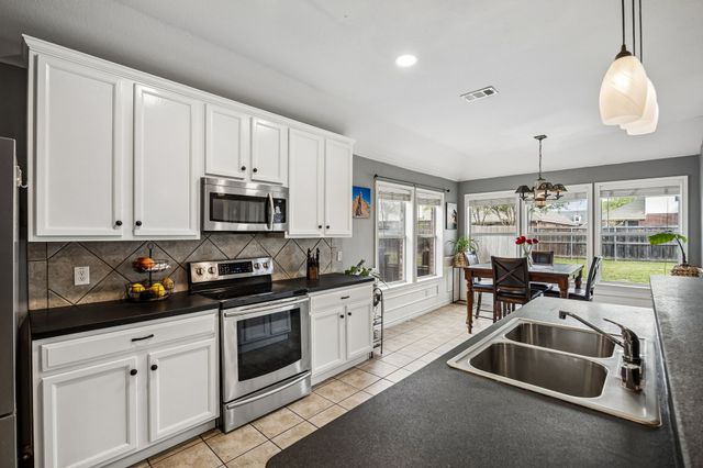 2509 Pinto Drive, Denton, TX 76210