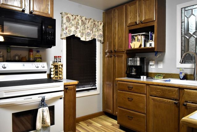 3 Elm Street, Oxford, MA 01540