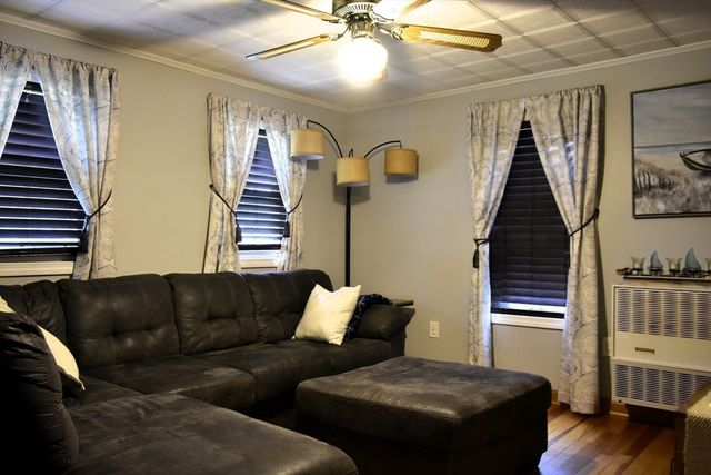 3 Elm Street, Oxford, MA 01540