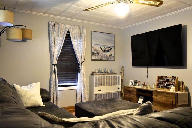 3 Elm Street, Oxford, MA 01540