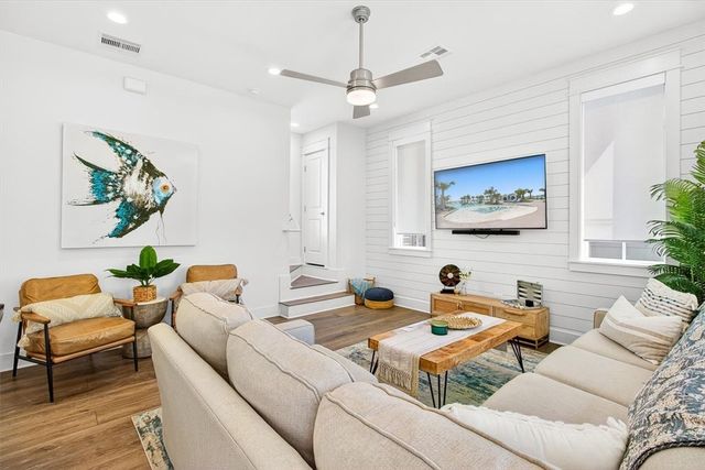 131 Sabal, Port Aransas, TX 78373