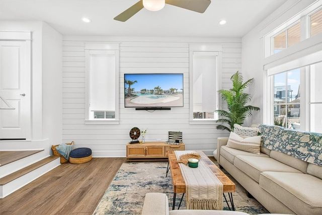 131 Sabal, Port Aransas, TX 78373