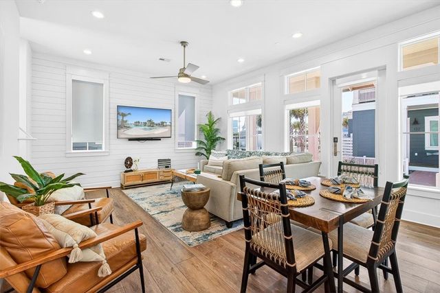 131 Sabal, Port Aransas, TX 78373