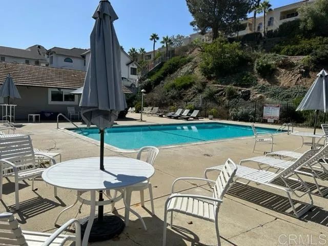 471 BAY MEADOWS Way, Solana Beach, CA 92075