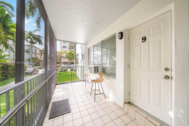 1125 99th St 9, Bay Harbor Islands, FL 33154
