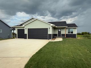 5301 W 42nd Court South, Wichita, KS 67215