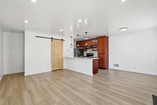 861 Wyman Way 2, San Jose, CA 95133