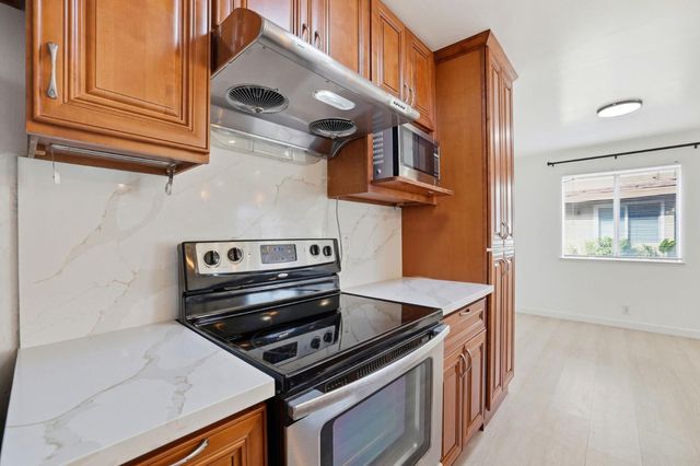 861 Wyman Way 2, San Jose, CA 95133