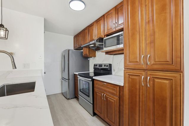 861 Wyman Way 2, San Jose, CA 95133