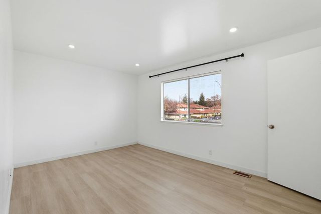 861 Wyman Way 2, San Jose, CA 95133