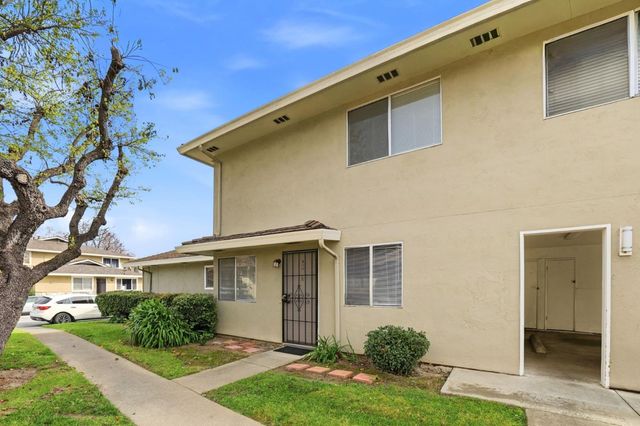 861 Wyman Way 2, San Jose, CA 95133