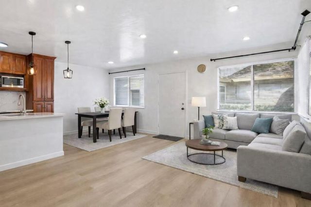 861 Wyman Way 2, San Jose, CA 95133