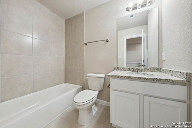 8030 Dial Ike Dr Unit 11-202, Bexar Co, TX 78218