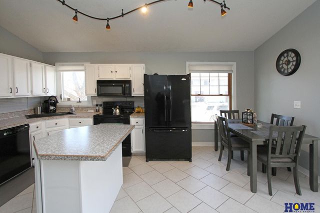 1300 Nelson Street, Lincoln, NE 68521