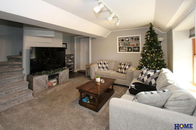 1300 Nelson Street, Lincoln, NE 68521