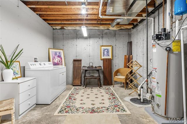 5004 Castlegate Lane, Godfrey, IL 62035