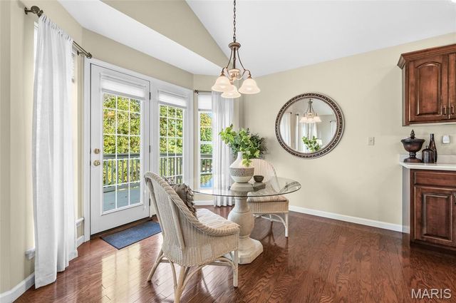 5004 Castlegate Lane, Godfrey, IL 62035