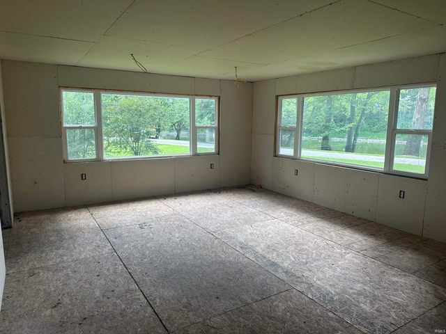 6785 N 1200, Monticello, IN 47960