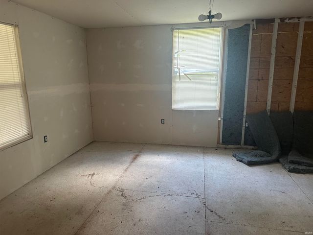 6785 N 1200, Monticello, IN 47960