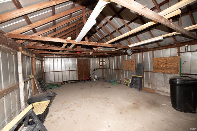 6785 N 1200, Monticello, IN 47960