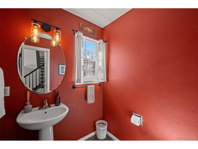 9731 W Unser Ave, Littleton, CO 80128