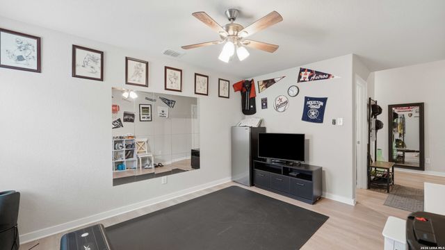 10738 Francisco Way, Converse, TX 78109