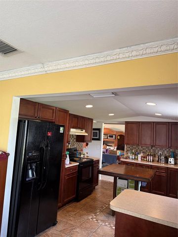 915 HILLSIDE COURT S, Winter Haven, FL 33881