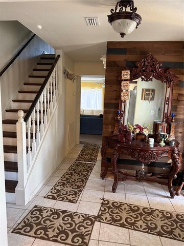 915 HILLSIDE COURT S, Winter Haven, FL 33881