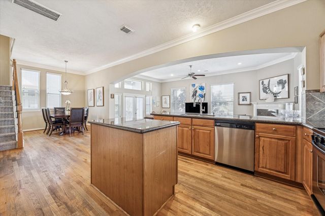 5507 Kansas Street, Houston, TX 77007