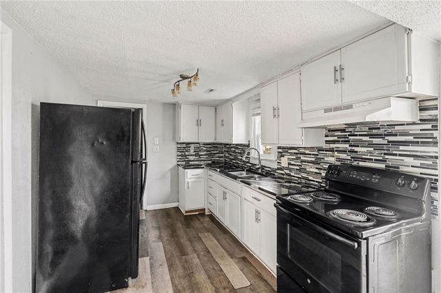 1309 N Main Street, Independence, MO 64050