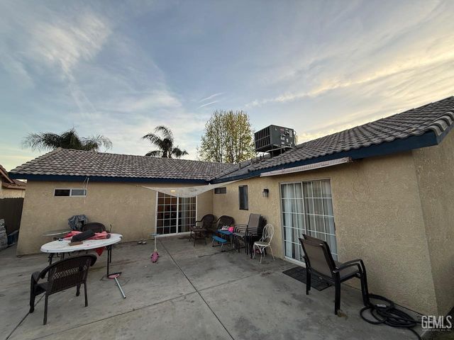 4216 Mattnick Drive, Bakersfield, CA 93313