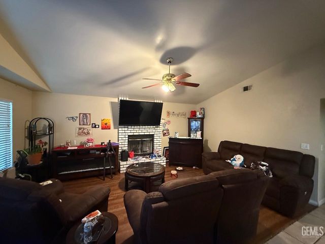 4216 Mattnick Drive, Bakersfield, CA 93313