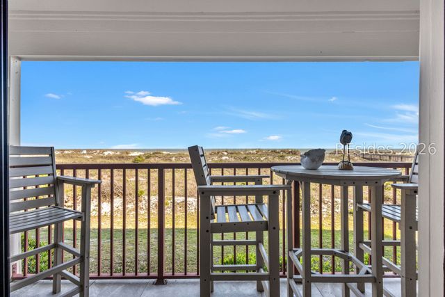 40 Folly Field Road 104, Hilton Head Island, SC 29928