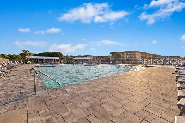 40 Folly Field Road 104, Hilton Head Island, SC 29928