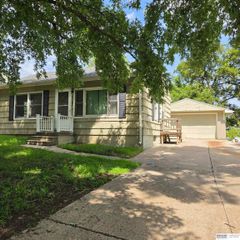 709 N 77TH Avenue, Omaha, NE 68114