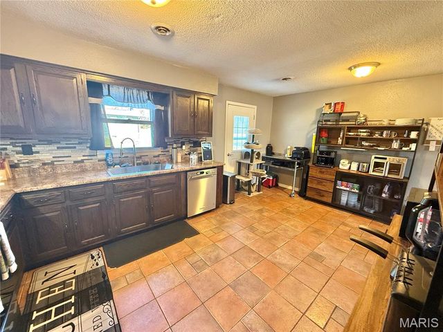 15263 County Road 604, Dexter, MO 63841