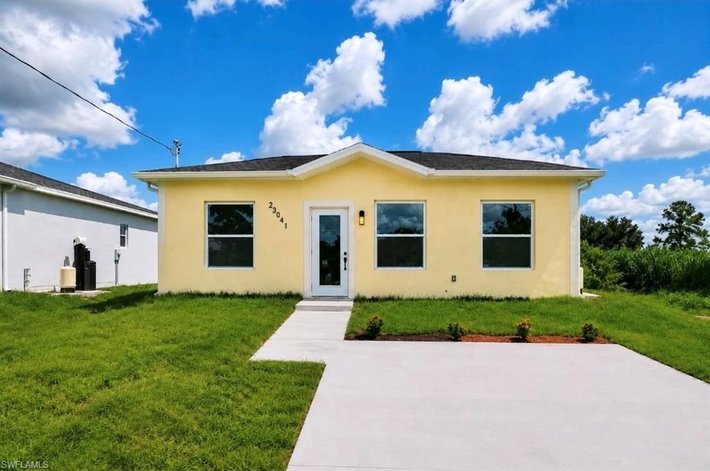 23041 Roundtree AVE, ALVA, FL 33920 — exterior