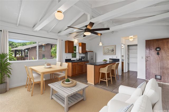 47-220 Kamehameha Highway, Kaneohe, HI 96744