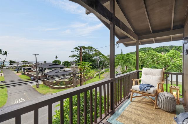 47-220 Kamehameha Highway, Kaneohe, HI 96744
