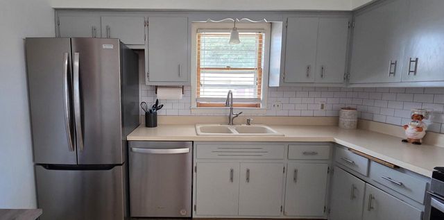 1709 Mercury CIRCLE, Racine, WI 53404
