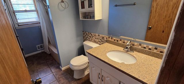 1709 Mercury CIRCLE, Racine, WI 53404