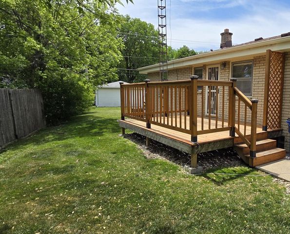 1709 Mercury CIRCLE, Racine, WI 53404